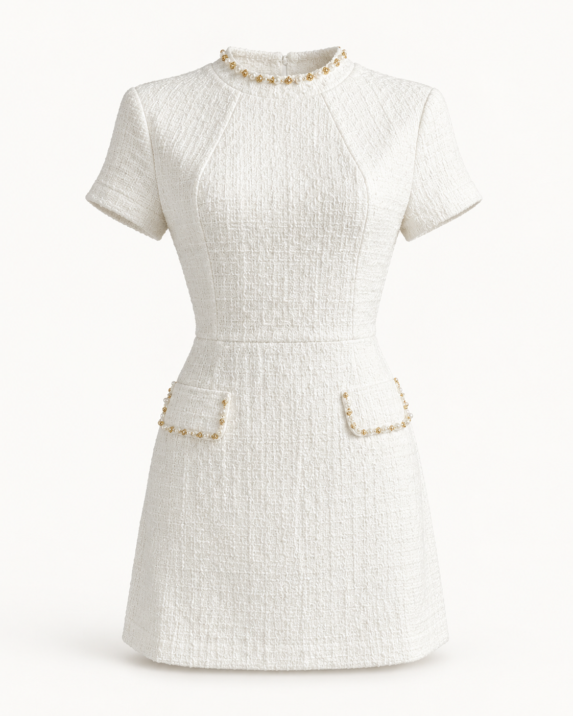 Vestido Curto em Tweed com Ombros Estruturados