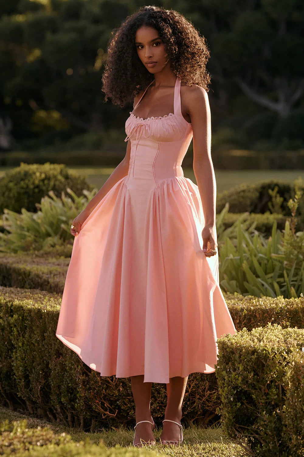 Vestido Midi Floral com Decote Halter — foto 29 | Tolobasao