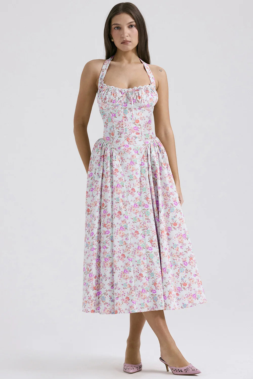 Vestido Midi Floral com Decote Halter — foto 35 | Tolobasao
