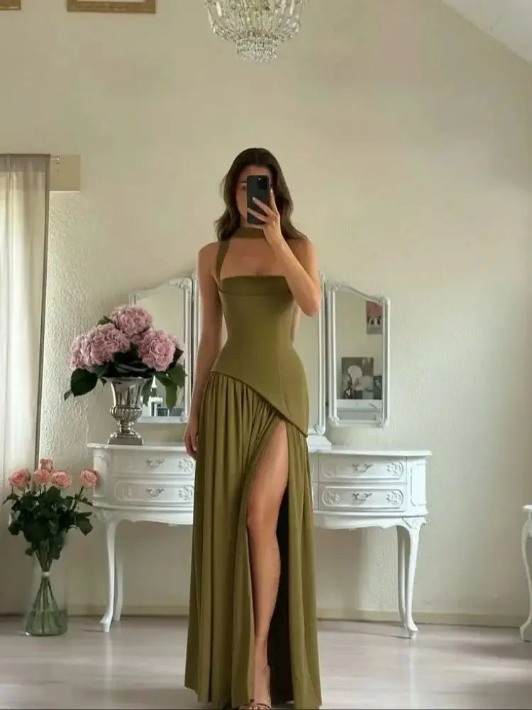 Vestido Comprido com Corpete, Laço e Fenda — foto 3 | Tolobasao
