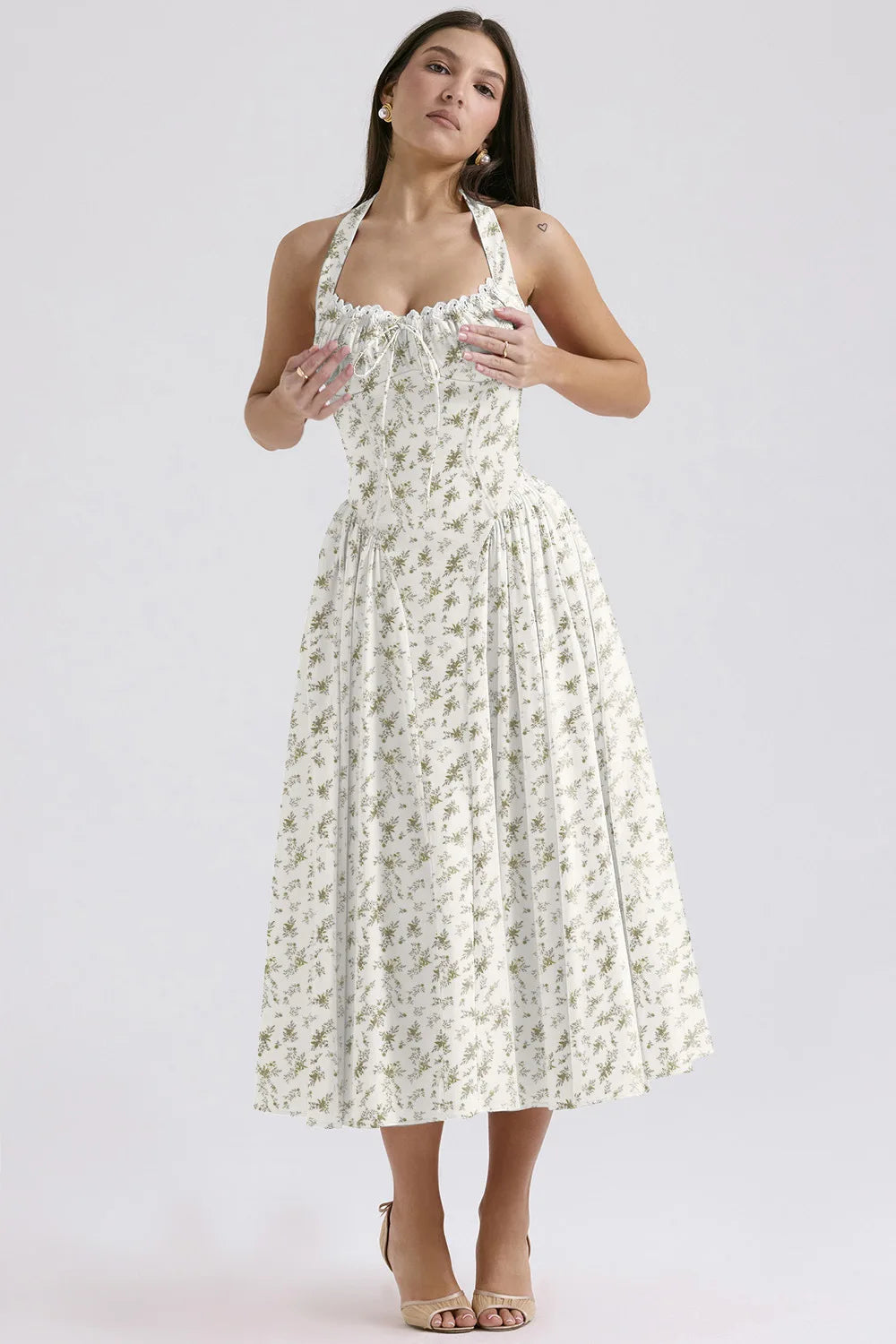 Vestido Midi Floral com Decote Halter — foto 44 | Tolobasao