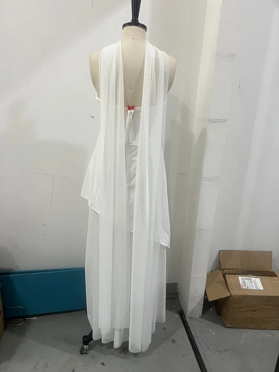 Vestido Comprido sem Alças com Tule — foto 10 | Tolobasao