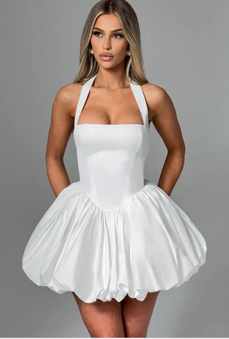 Vestido Curto Vermelho com Corpete e Decote Halter — foto 4 | Tolobasao