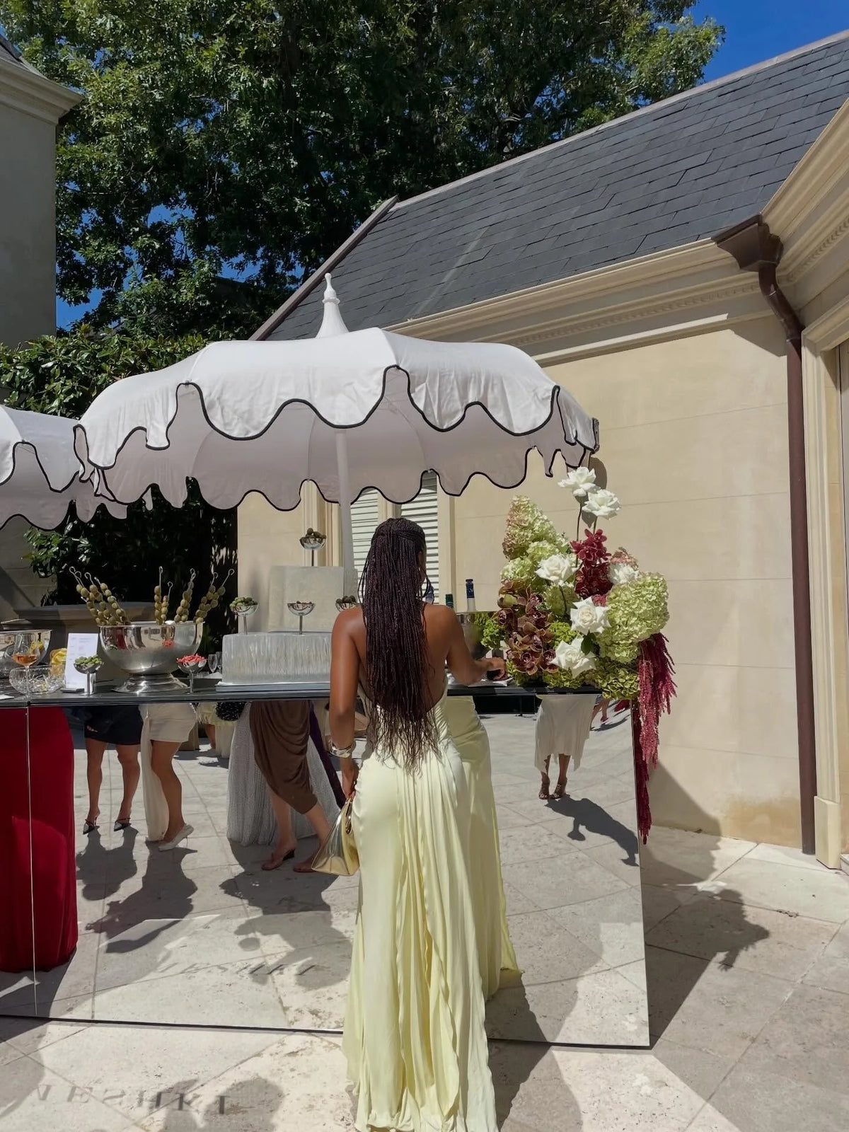 Vestido Comprido Amarelo com Folhos — foto 26 | Tolobasao