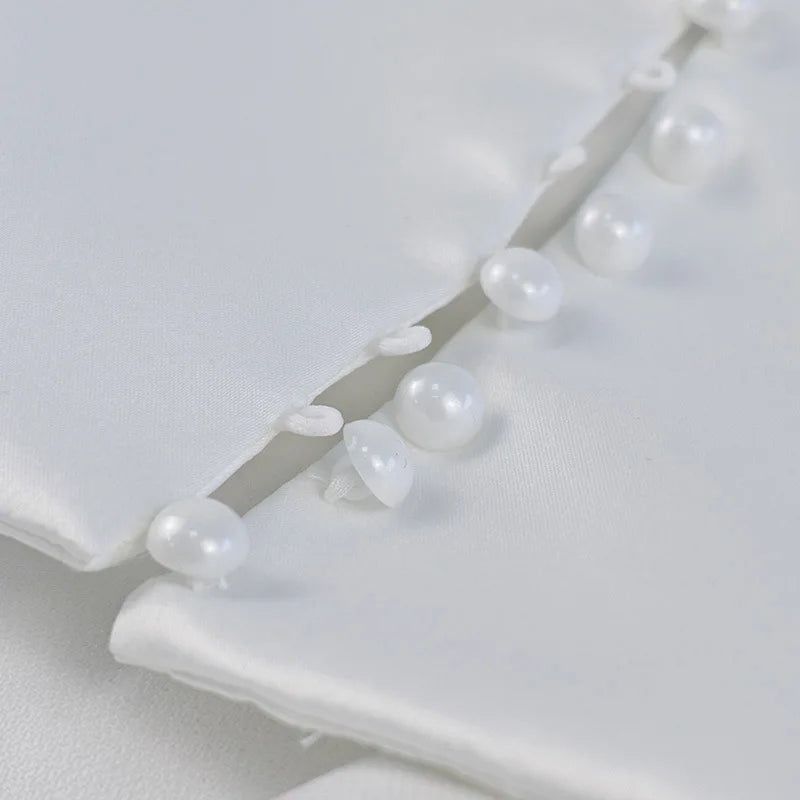 Vestido Curto com Laço e Recortes — foto 18 | Tolobasao