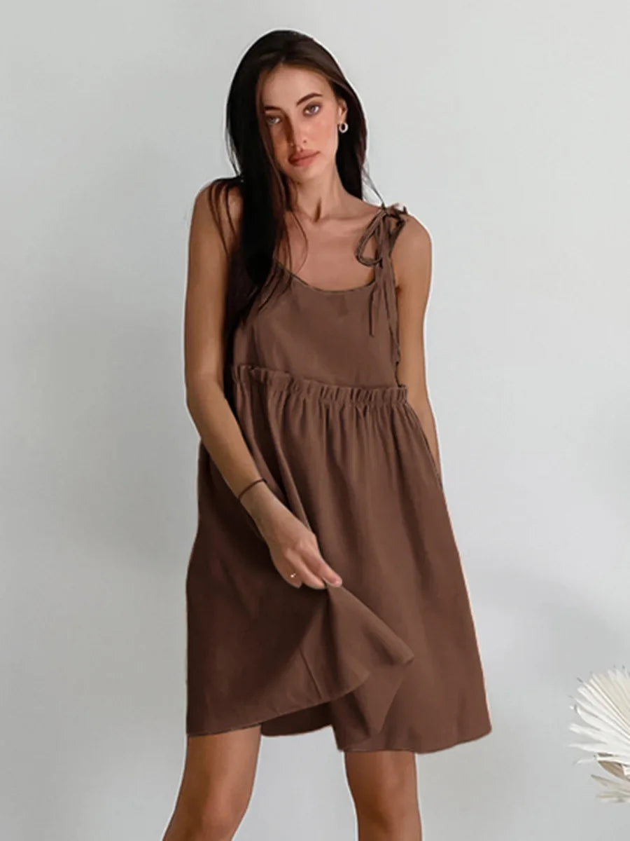 Vestido Curto em Linho com Atacadores — foto 28 | Tolobasao