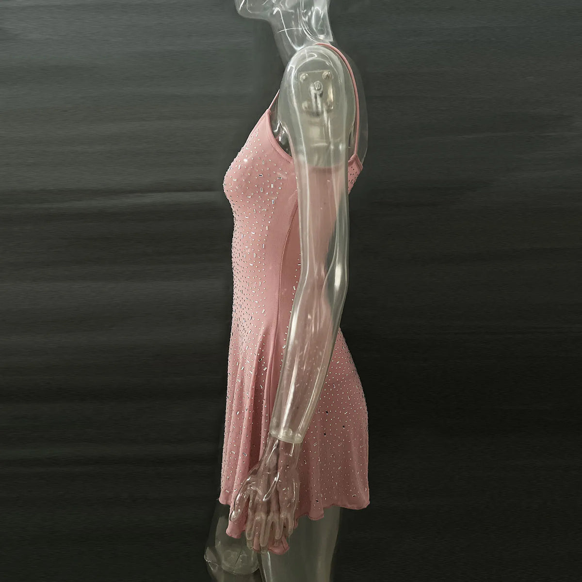 Vestido Curto com Brilho e Pedrarias — foto 25 | Tolobasao