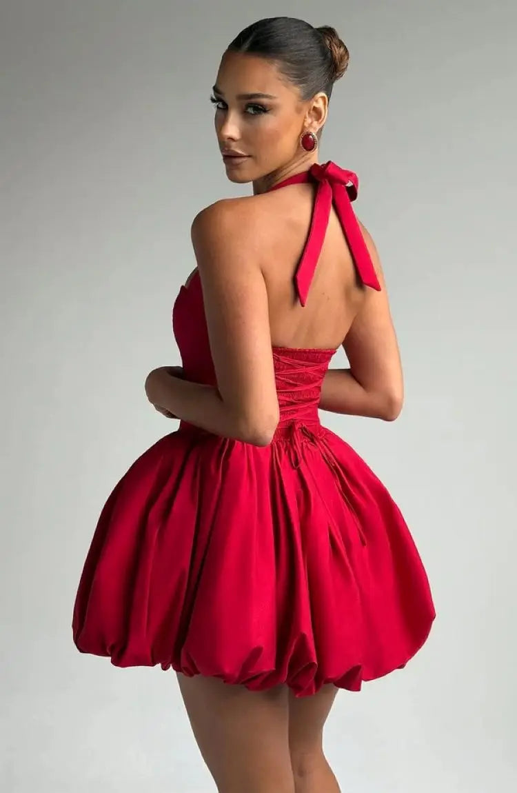 Vestido Curto com Corpete e Decote Halter