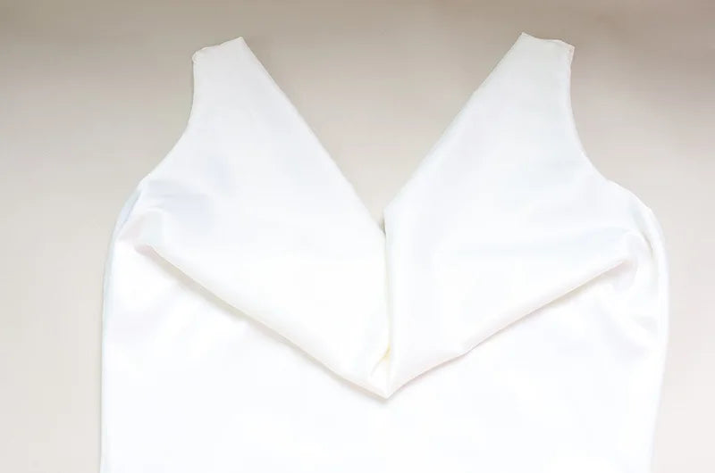 Vestido Comprido Acetinado com Costas Descobertas — Branco — foto 15 | Tolobasao