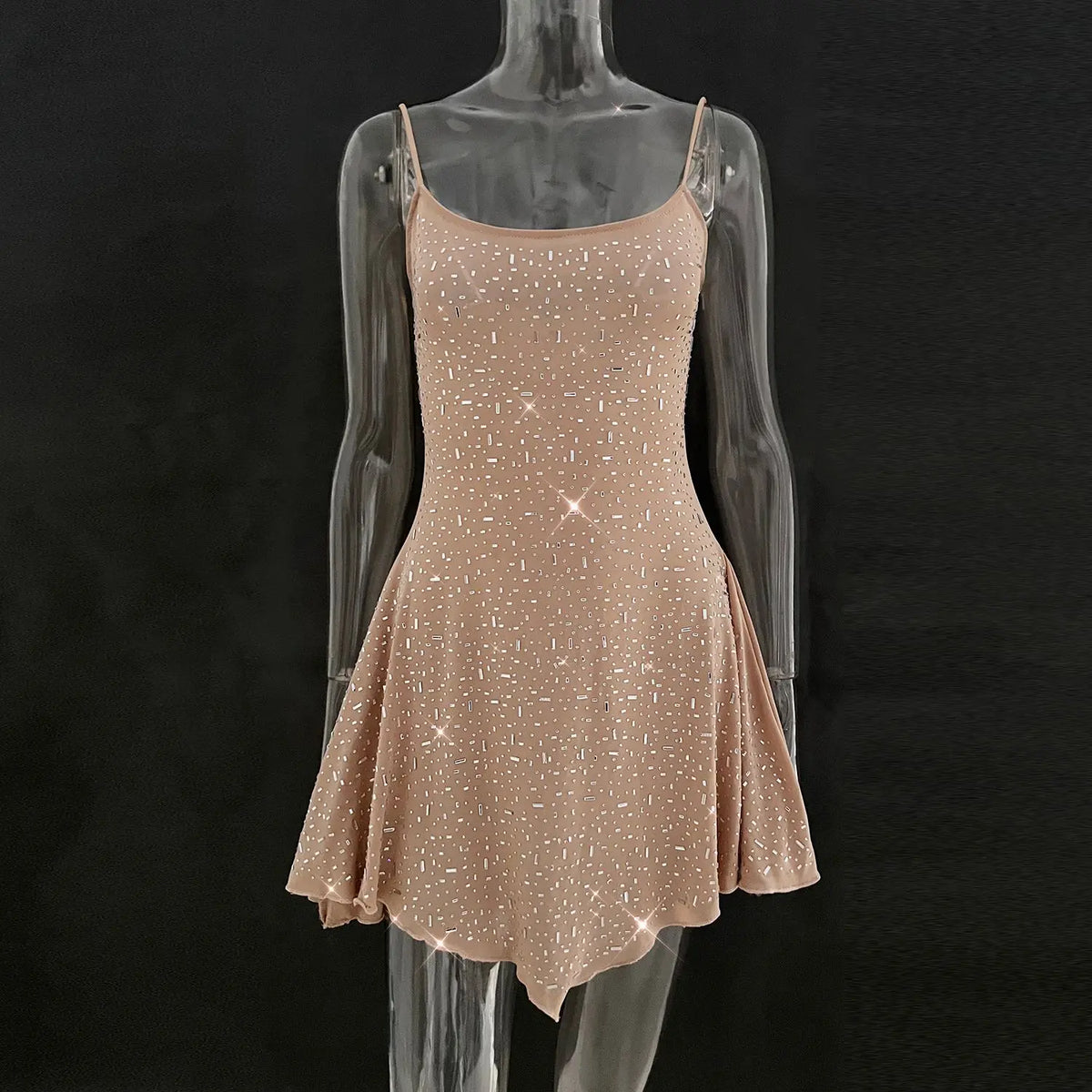 Vestido Curto com Brilho e Pedrarias — foto 39 | Tolobasao