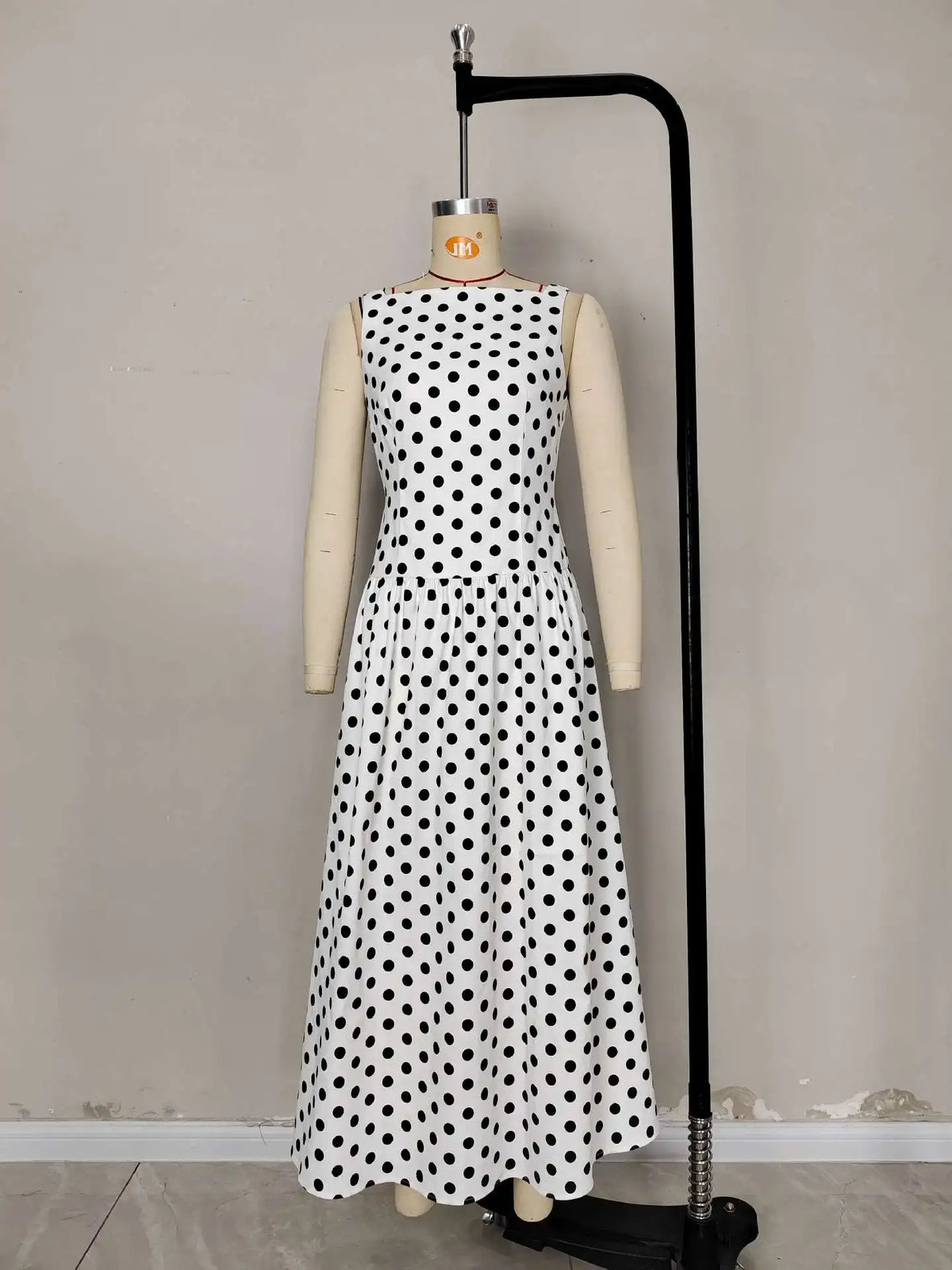 Vestido Comprido de Bolas sem Mangas — foto 11 | Tolobasao