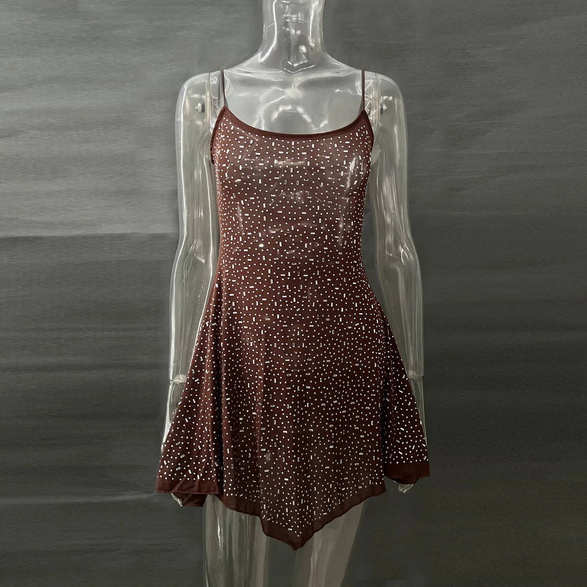 Vestido Curto com Brilho e Pedrarias — foto 43 | Tolobasao