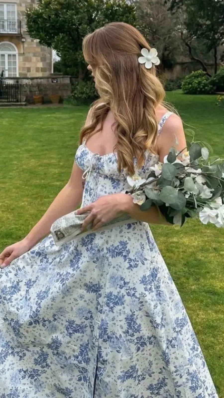 Vestido Midi Floral com Corpete — Azul e Rosa Floral