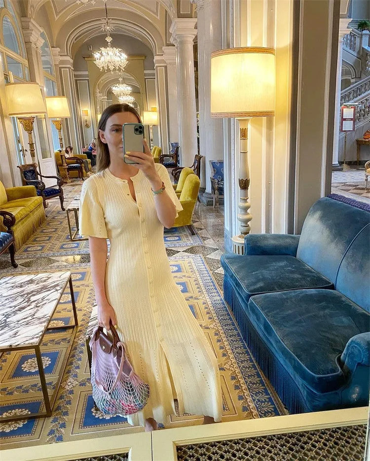 Vestido Midi de Malha com Botões — foto 42 | Tolobasao