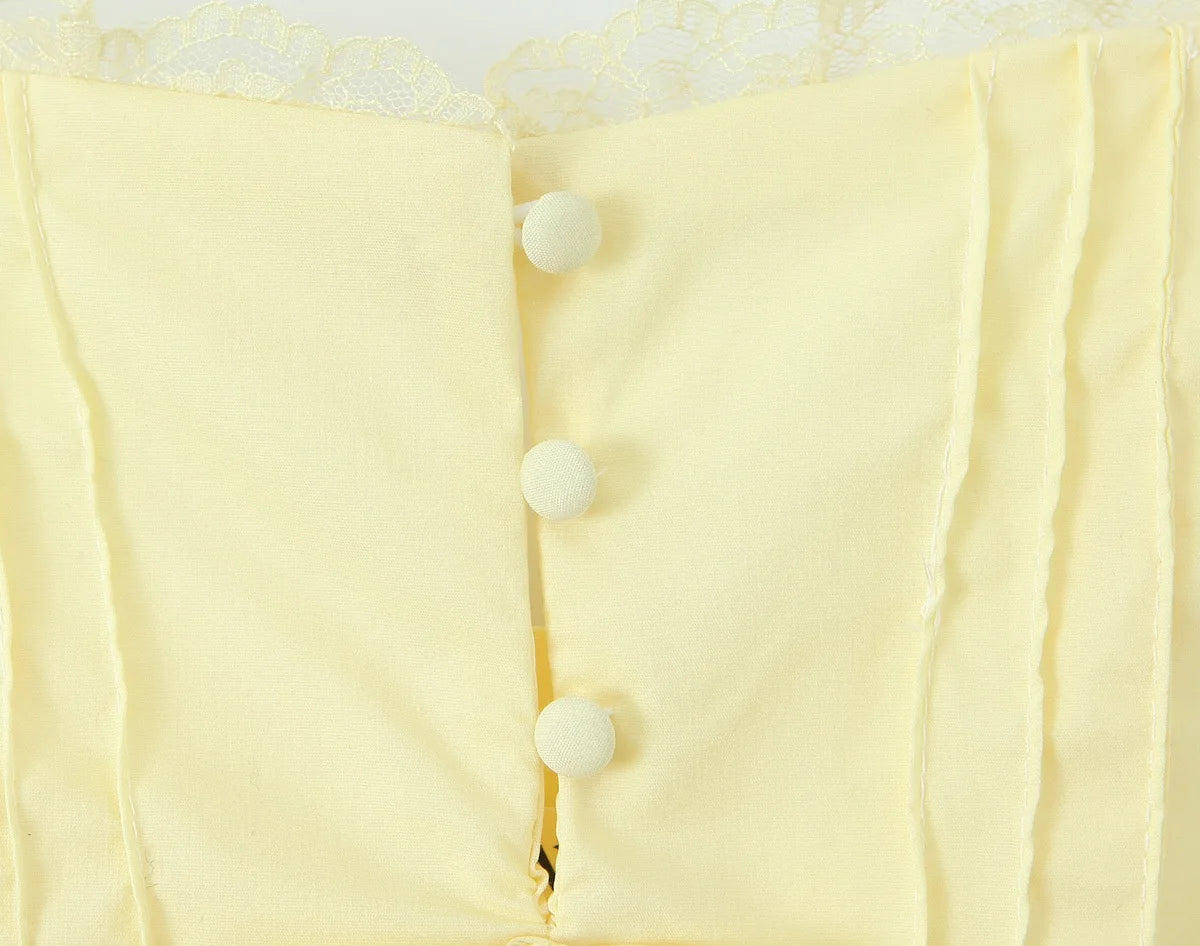 Vestido Curto com Corpete de Renda e Botões — foto 10 | Tolobasao