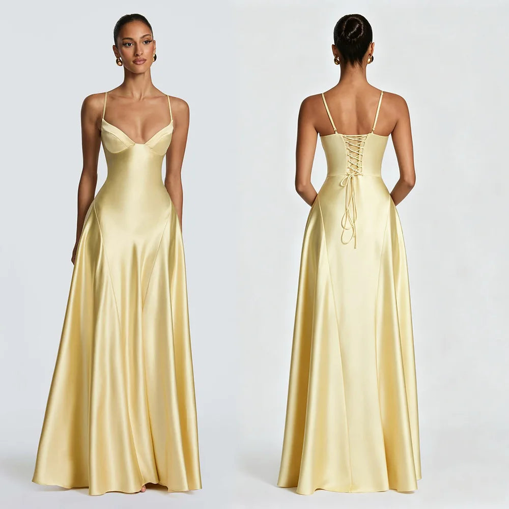 Vestido Comprido de Cetim com Corpete e Costas Descobertas — foto 43 | Tolobasao