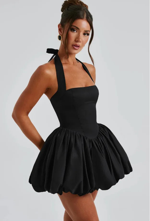 Vestido Curto Vermelho com Corpete e Decote Halter — foto 25 | Tolobasao