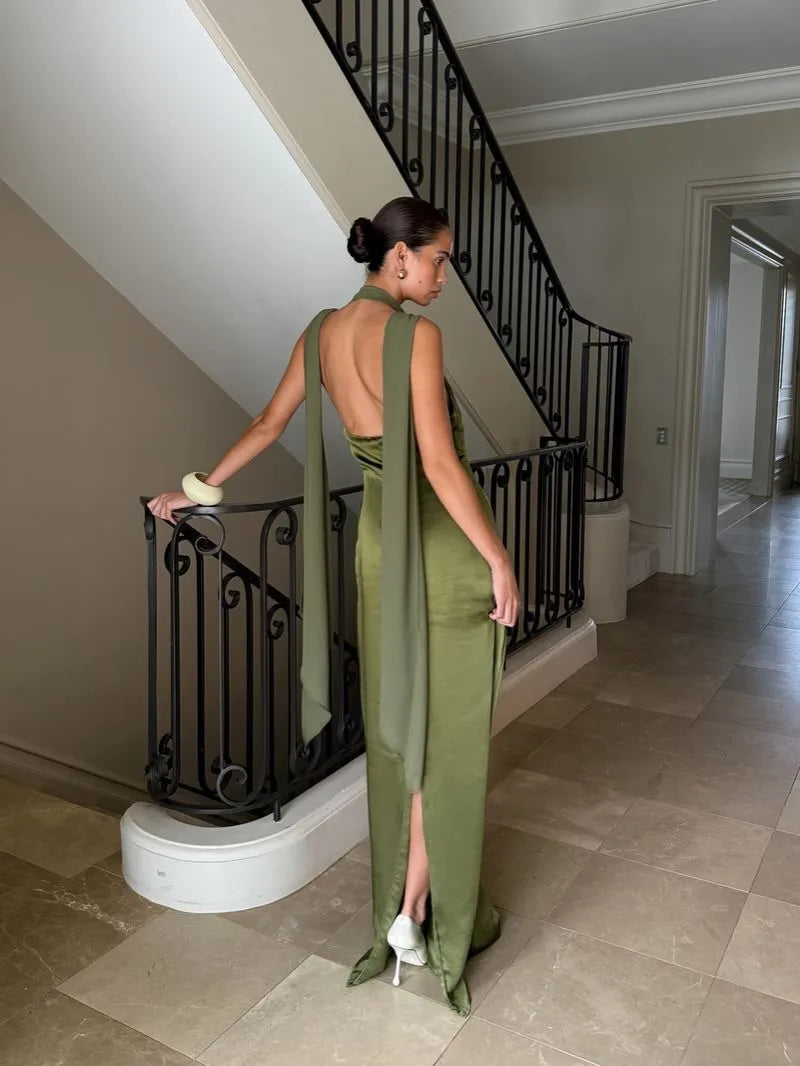 Vestido Comprido Verde de Cetim com Laço — foto 11 | Tolobasao