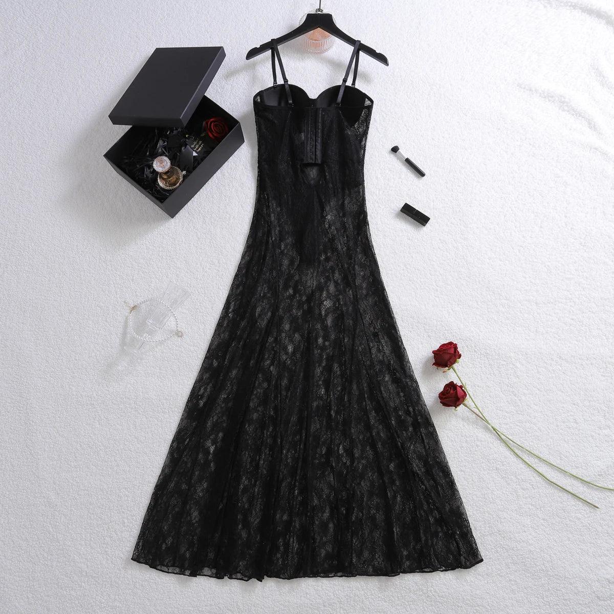 Vestido Comprido de Lingerie em Renda e Tule em Preto — foto 18 | Tolobasao