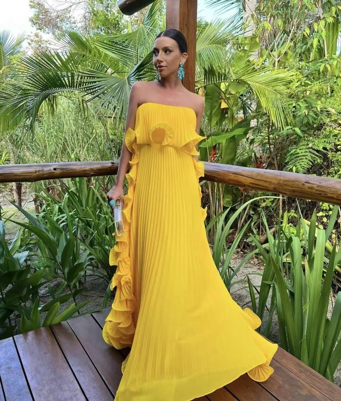 Vestido Comprido sem Alças com Folhos — foto 20 | Tolobasao