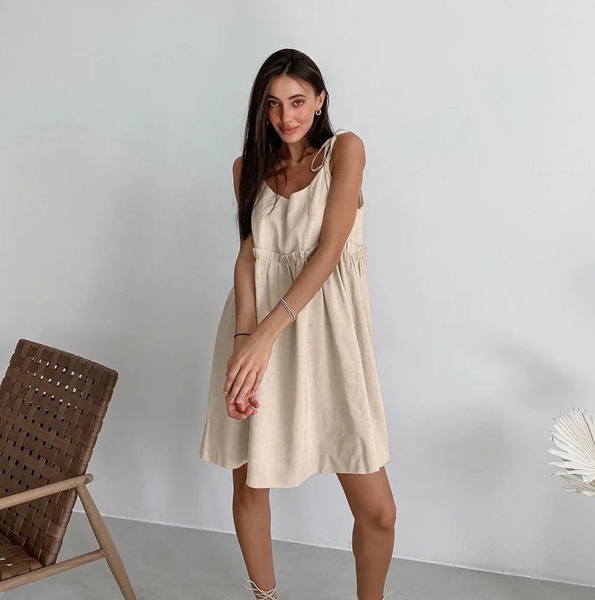 Vestido Curto em Linho com Atacadores — foto 23 | Tolobasao