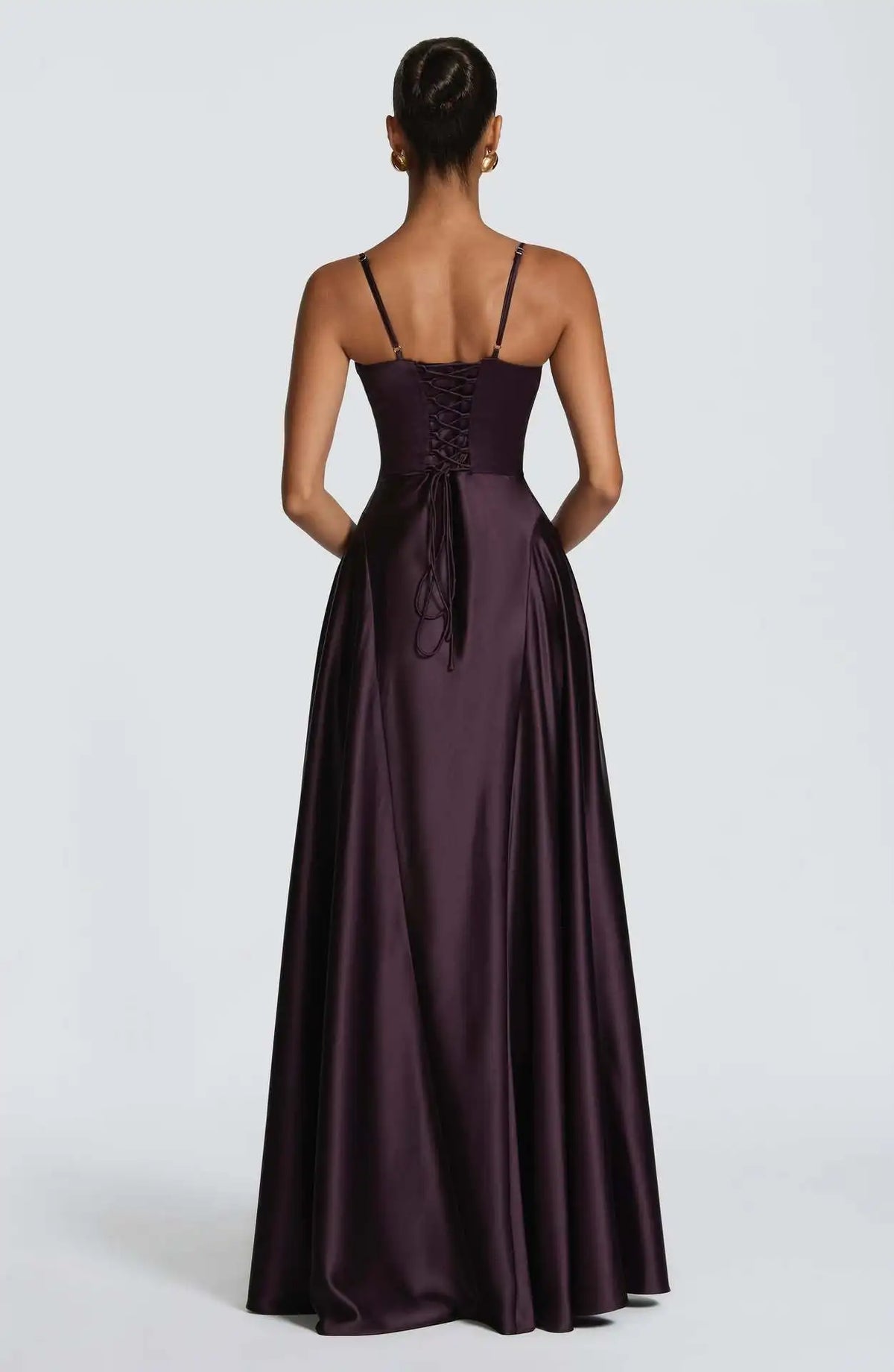 Vestido Comprido de Cetim com Corpete e Costas Descobertas — foto 30 | Tolobasao