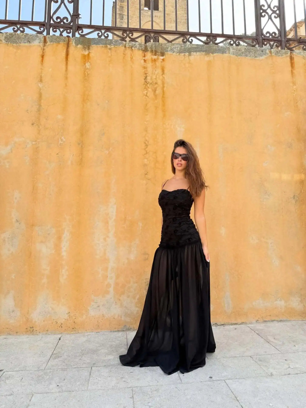 Vestido Comprido Bordado sem Alças — foto 16 | Tolobasao