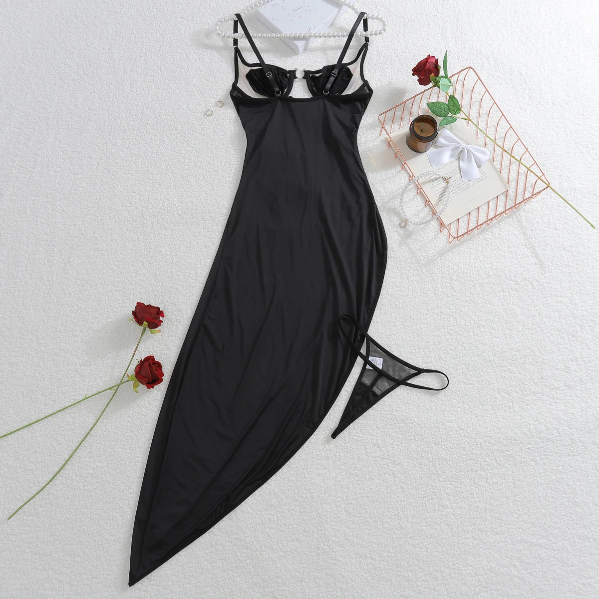 Conjunto de Lingerie com Detalhes Metálicos — 2 Peças