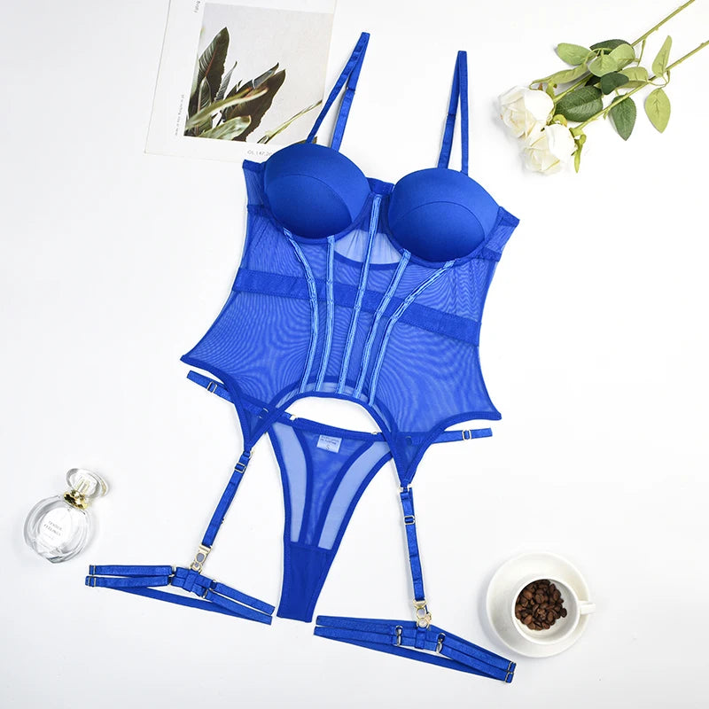 Conjunto de Lingerie em Tule com Body e Ligas — 3 Peças