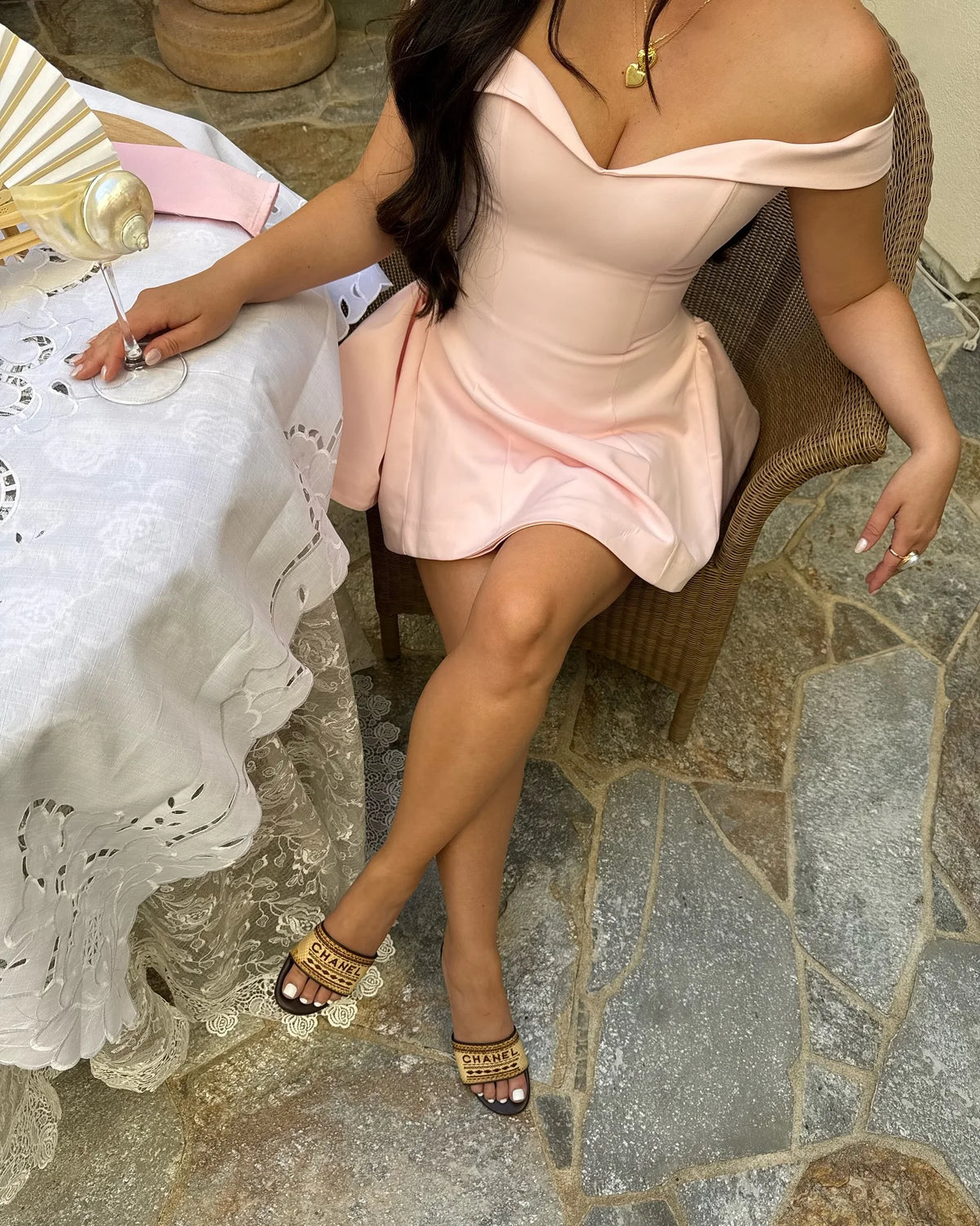 Vestido Curto Rosa de Ombros Descobertos — foto 30 | Tolobasao