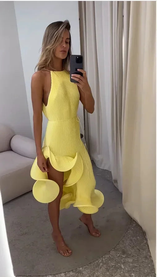 Vestido Midi Plissado com Decote Halter — foto 20 | Tolobasao