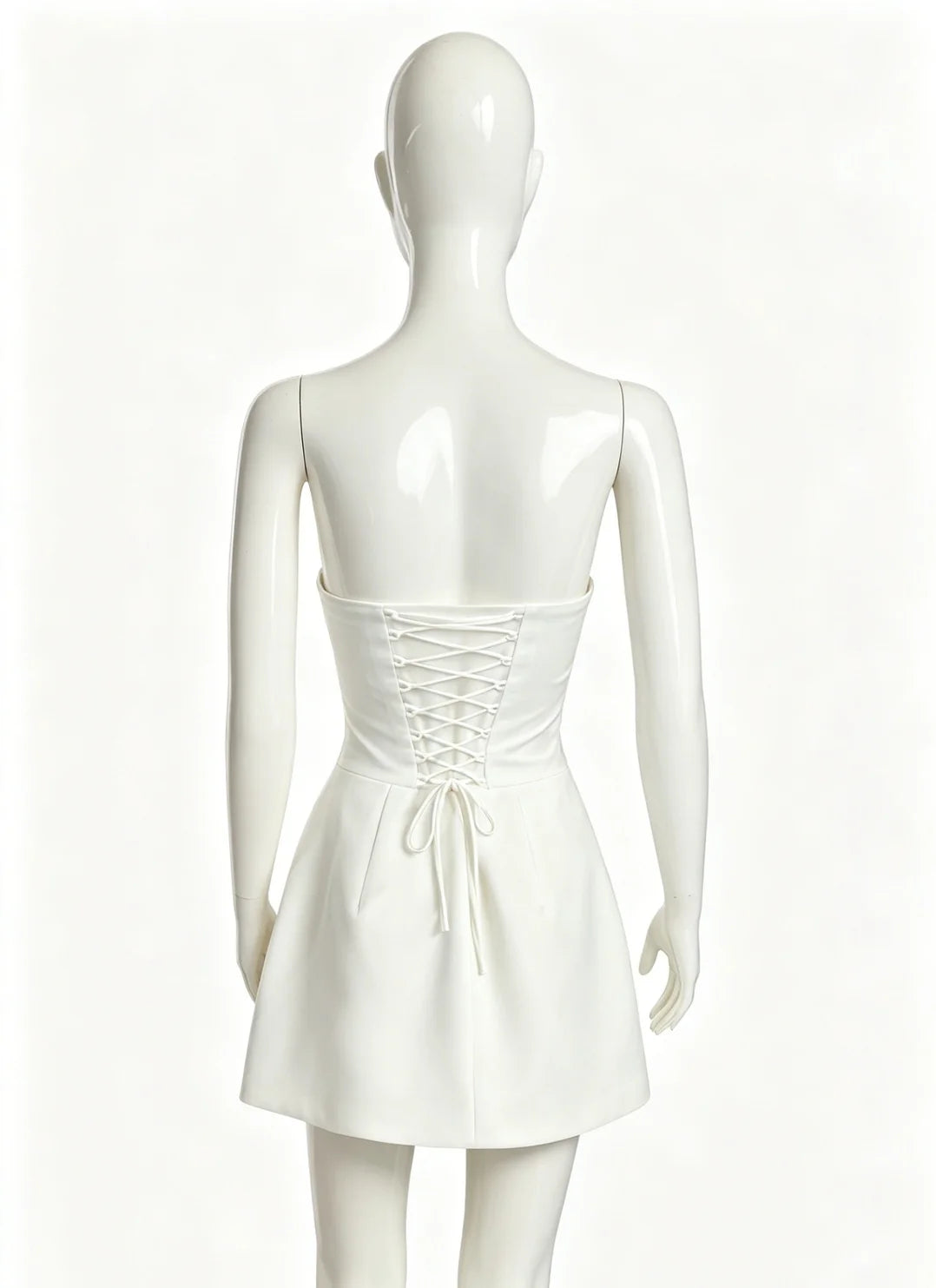 Vestido Curto Branco sem Alças com Corpete — foto 12 | Tolobasao