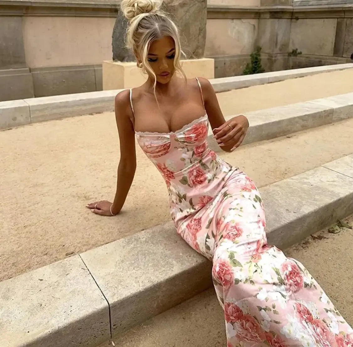 Vestido Comprido Floral com Renda e Fenda — foto 5 | Tolobasao