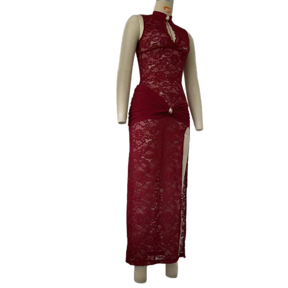 Vestido Comprido de Renda com Fenda Alta — foto 18 | Tolobasao
