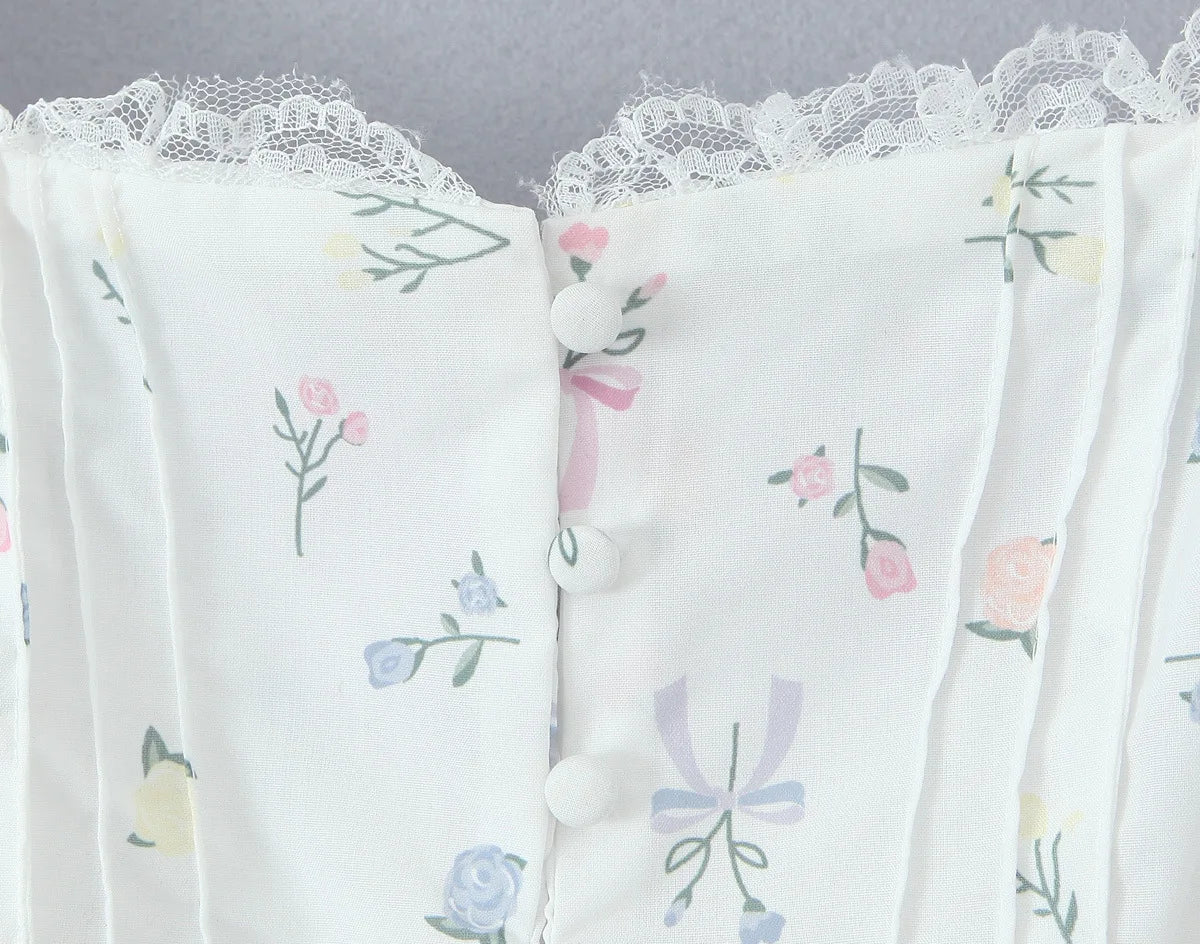 Vestido Curto com Corpete de Renda e Botões — foto 18 | Tolobasao