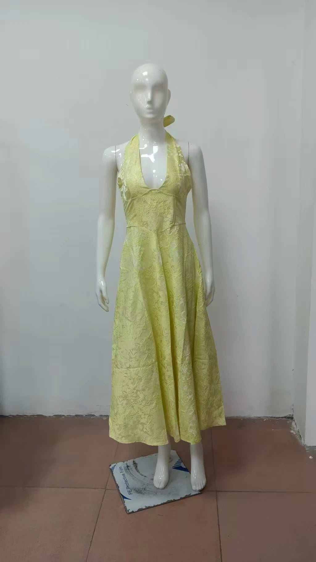 Vestido Comprido com Laço e Corpete — foto 14 | Tolobasao