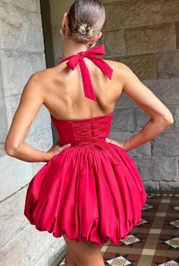 Vestido Curto Vermelho com Corpete e Decote Halter — foto 13 | Tolobasao
