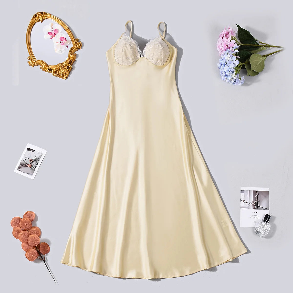 Vestido Comprido de Cetim com Renda — foto 13 | Tolobasao