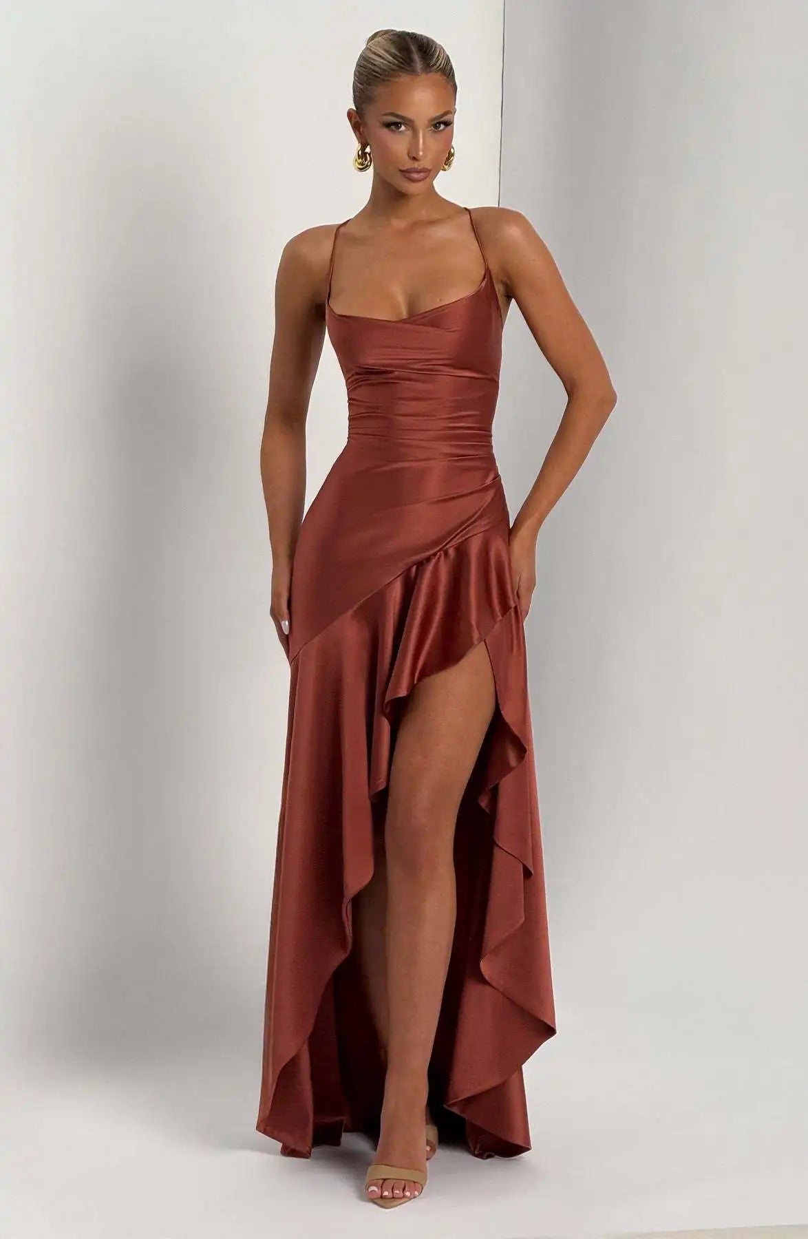 Vestido Comprido Acetinado com Folhos — foto 35 | Tolobasao