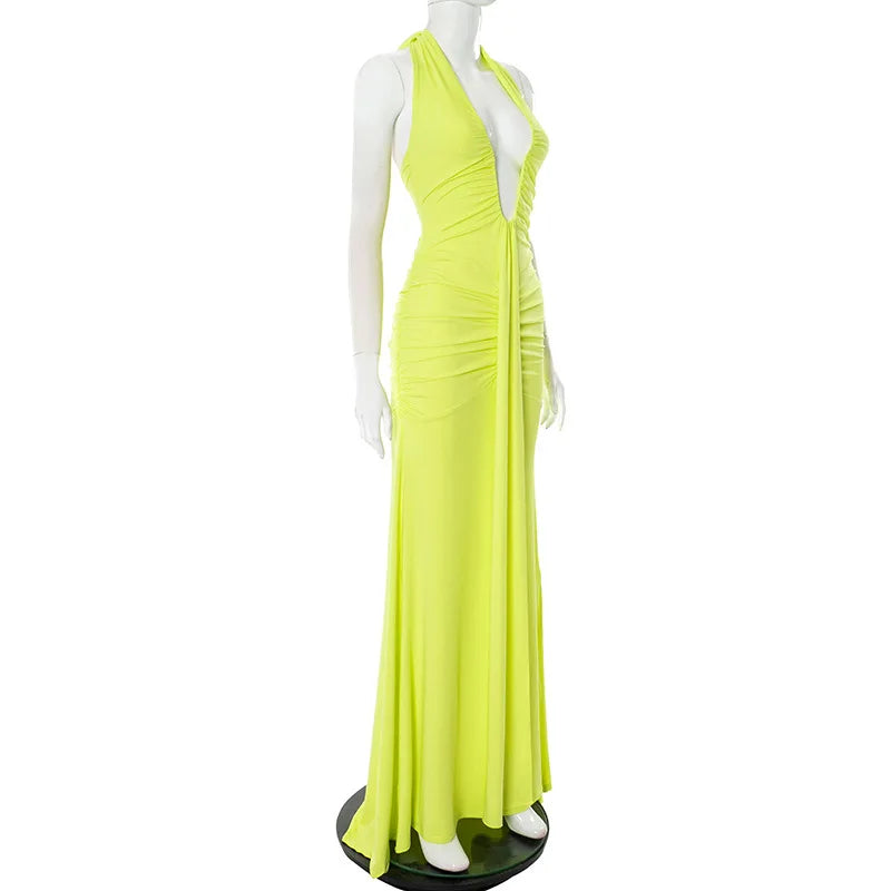 Vestido Comprido com Decote Halter e Costas Descobertas — Bordô — foto 9 | Tolobasao