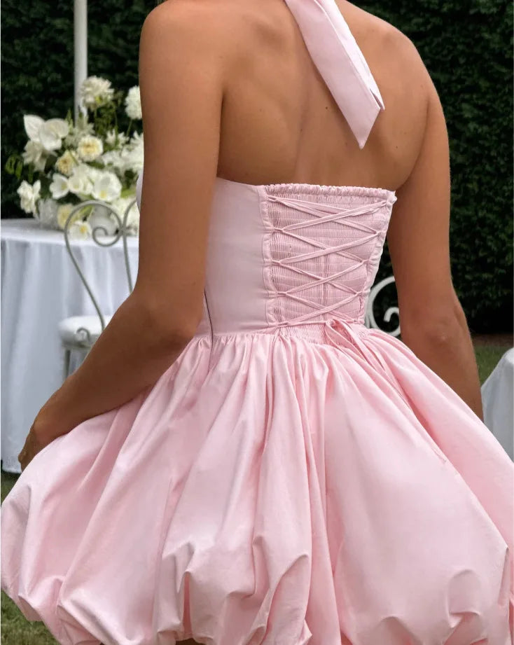 Vestido Curto Vermelho com Corpete e Decote Halter — foto 33 | Tolobasao