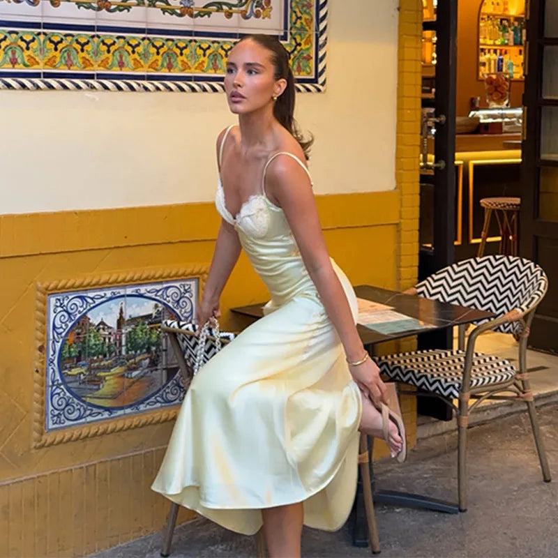 Vestido Comprido de Cetim com Renda — foto 2 | Tolobasao