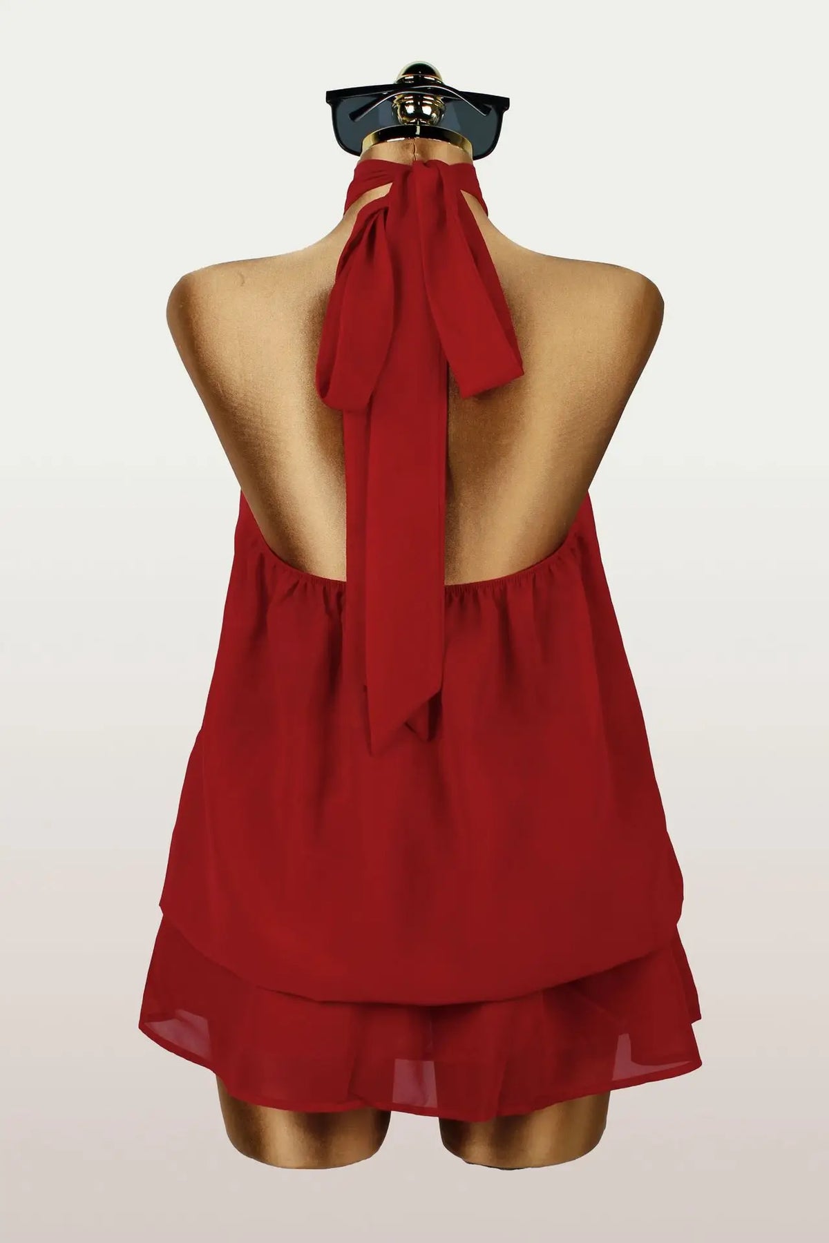 Vestido Curto de Chiffon com Decote Halter — foto 31 | Tolobasao