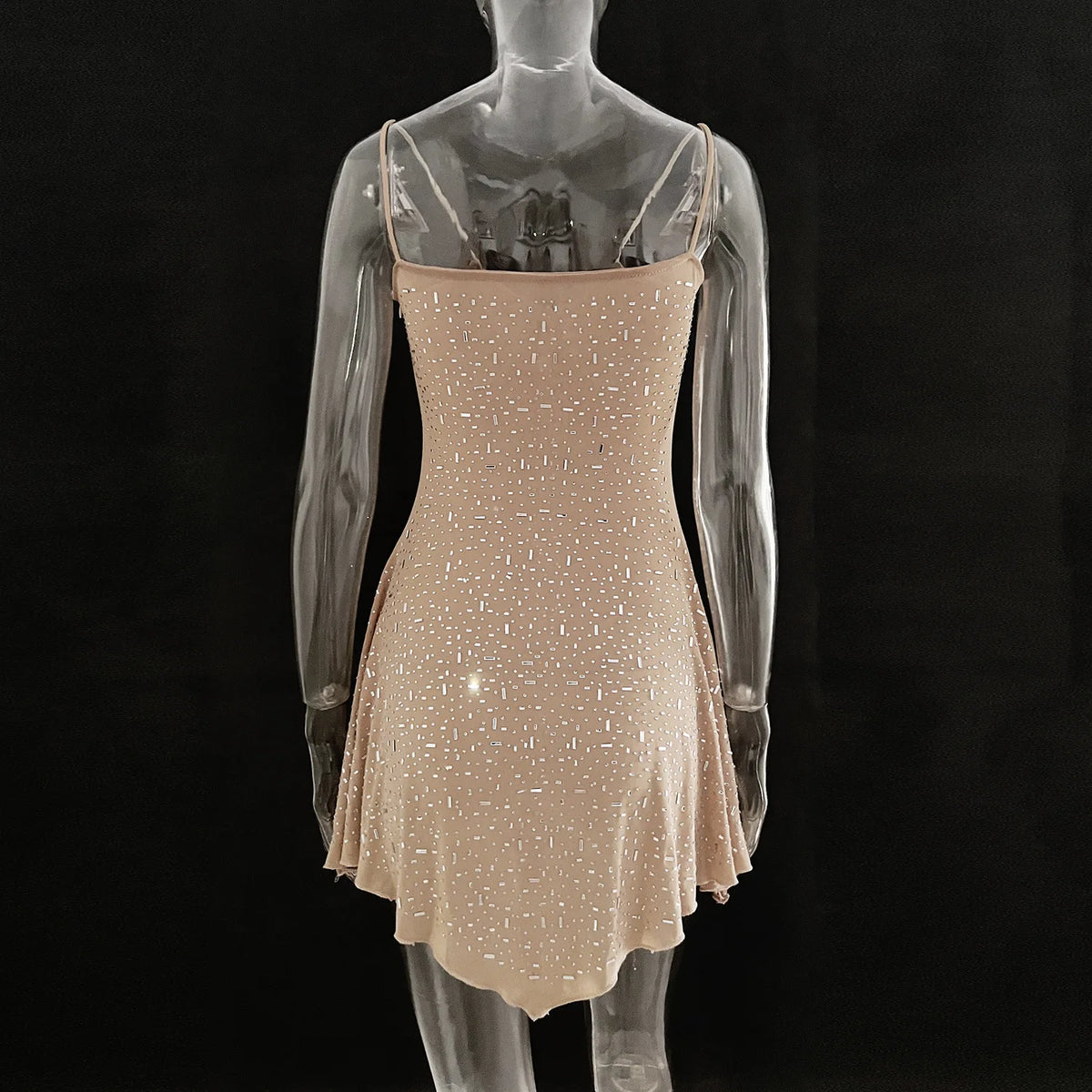 Vestido Curto com Brilho e Pedrarias — foto 18 | Tolobasao