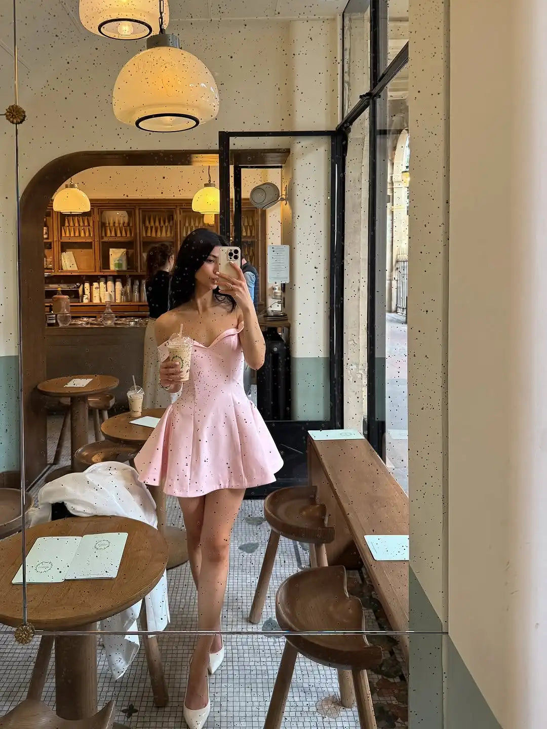 Vestido Curto Rosa de Ombros Descobertos — foto 3 | Tolobasao