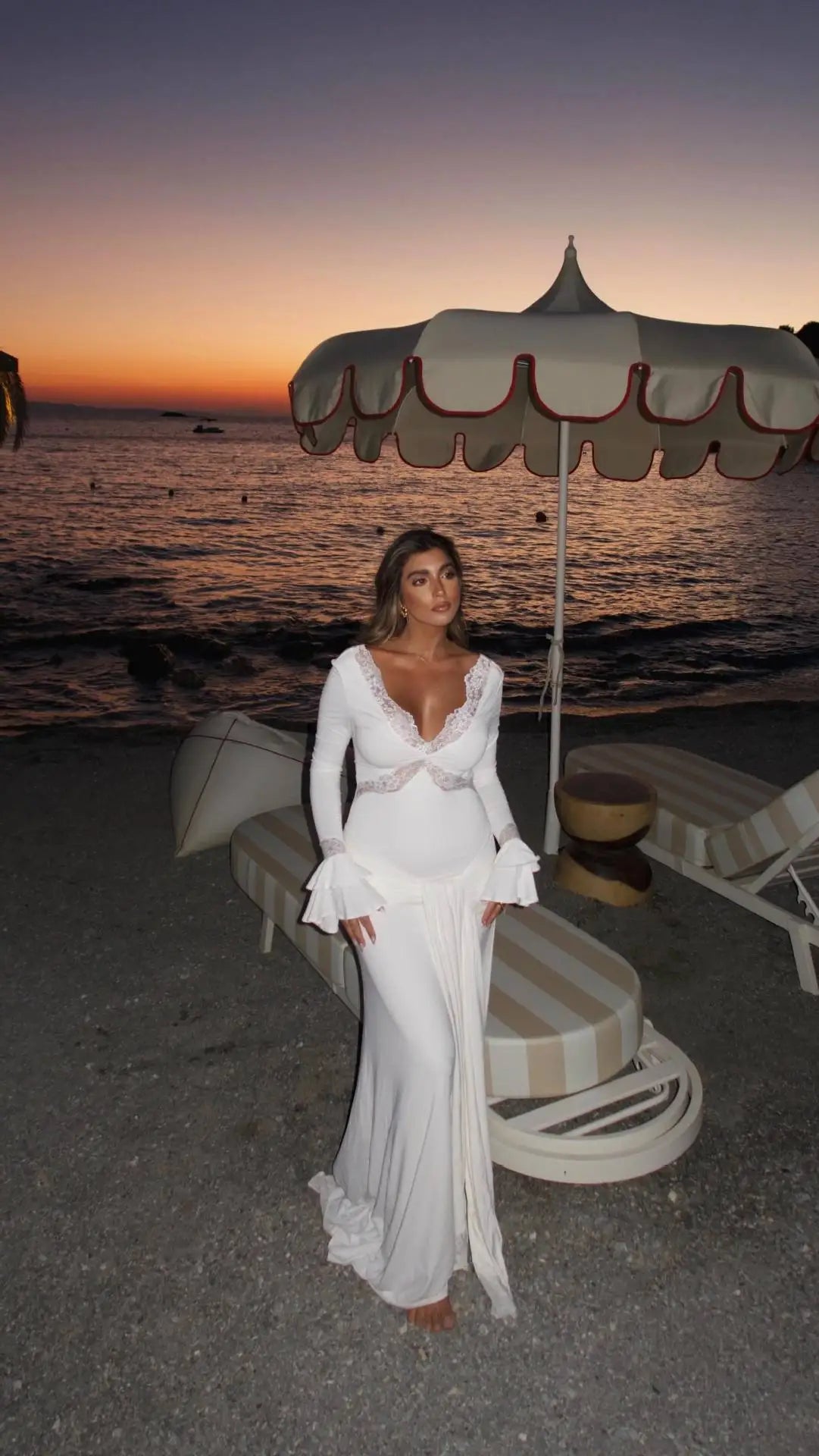 Vestido Comprido de Manga Comprida com Renda em Branco — foto 14 | Tolobasao