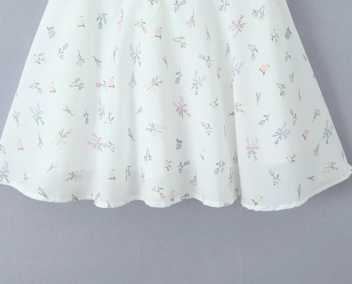 Vestido Curto com Corpete de Renda e Botões — foto 19 | Tolobasao