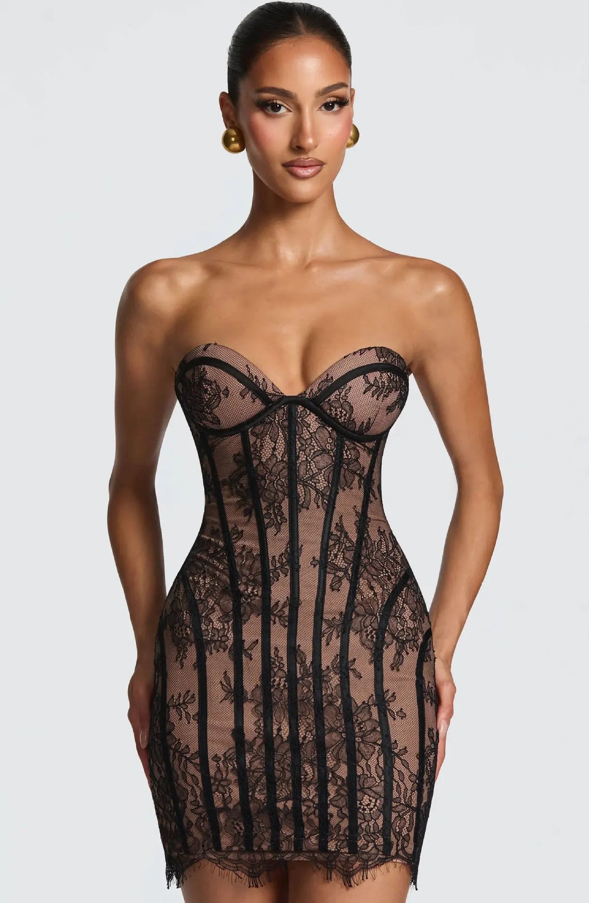 Vestido Comprido de Renda com Corpete — foto 22 | Tolobasao