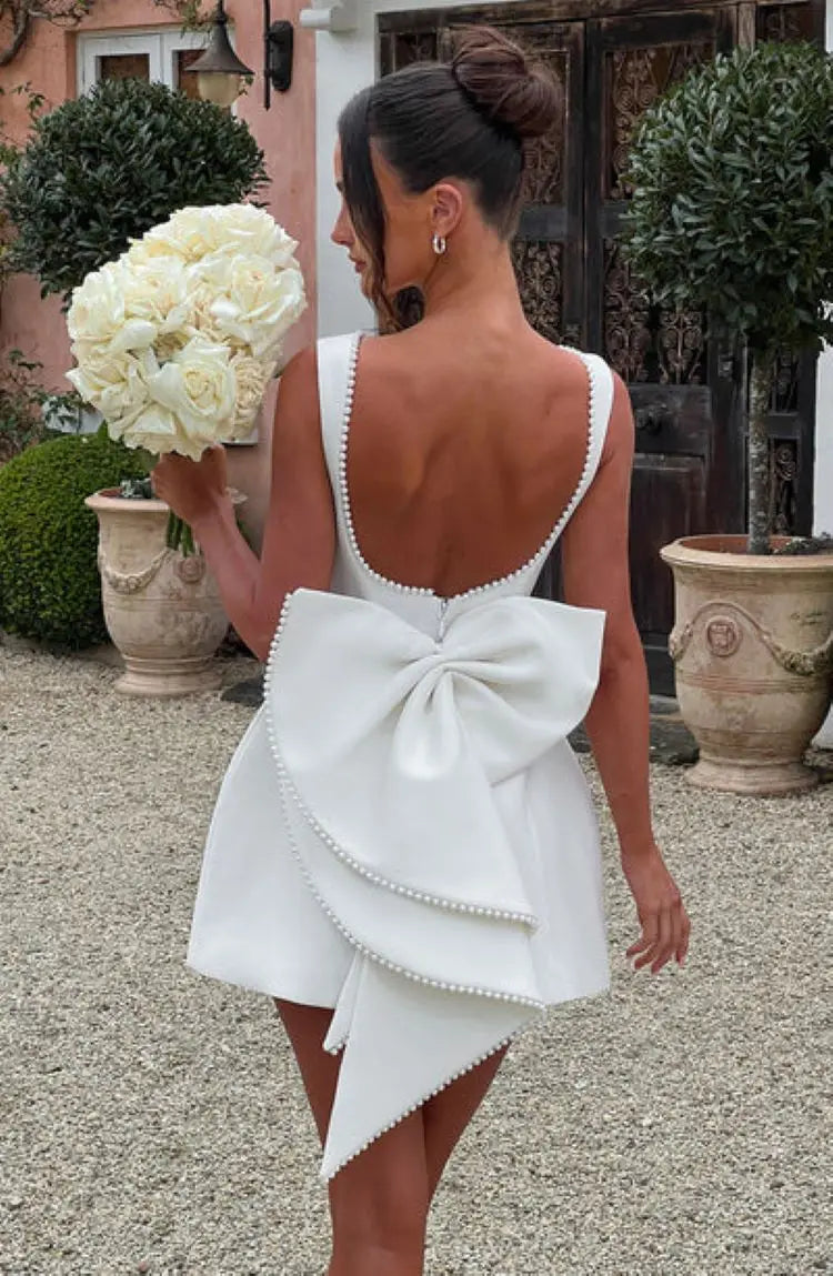 Vestido Curto com Laço e Pérolas — Preto — foto 1 | Tolobasao