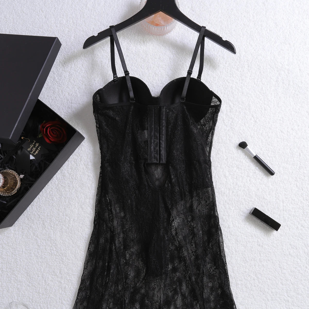 Vestido Comprido de Lingerie em Renda e Tule em Preto — foto 19 | Tolobasao
